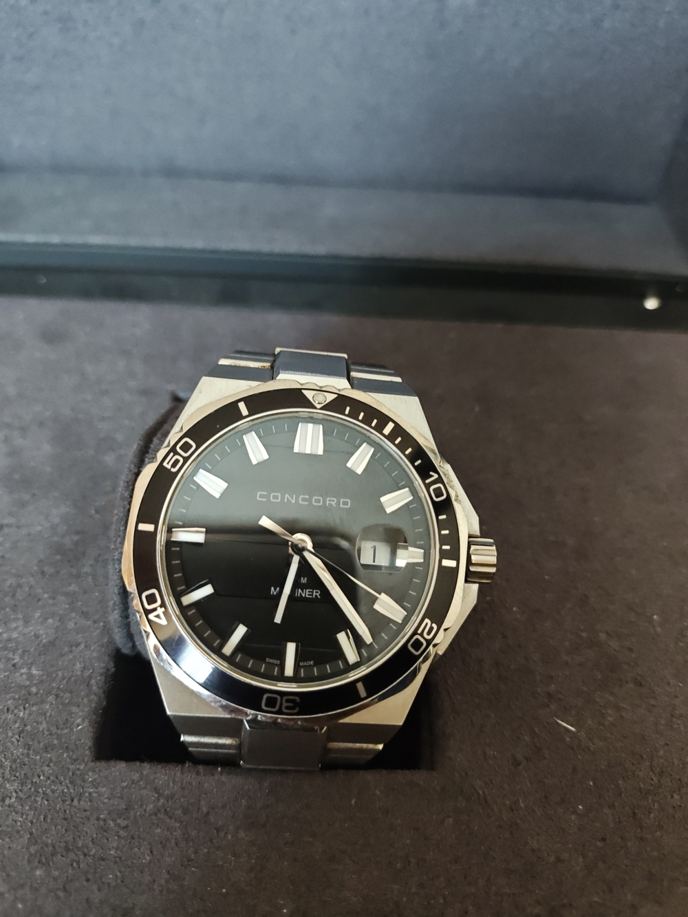 Men's Black Dial Stainless Steel Dive Watch